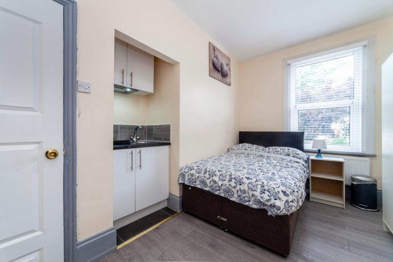 Highlands Gardens Suites Ilford Zewnętrze zdjęcie